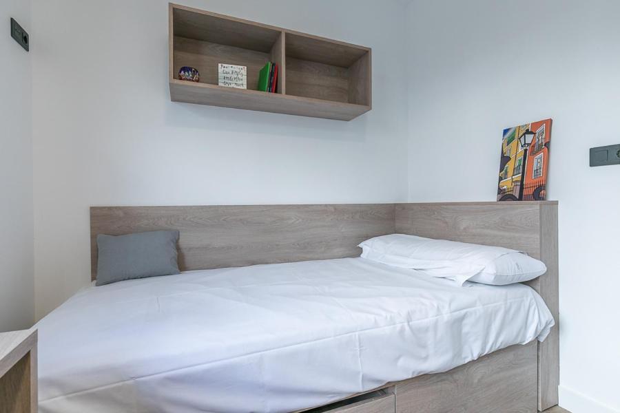 Micampus Madrid Sinesio Delgado Student Residence Екстериор снимка