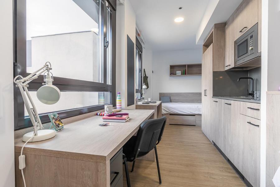 Micampus Madrid Sinesio Delgado Student Residence Екстериор снимка