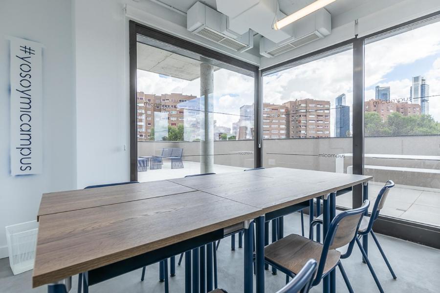 Micampus Madrid Sinesio Delgado Student Residence Екстериор снимка