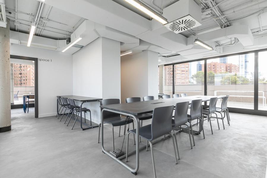 Micampus Madrid Sinesio Delgado Student Residence Екстериор снимка