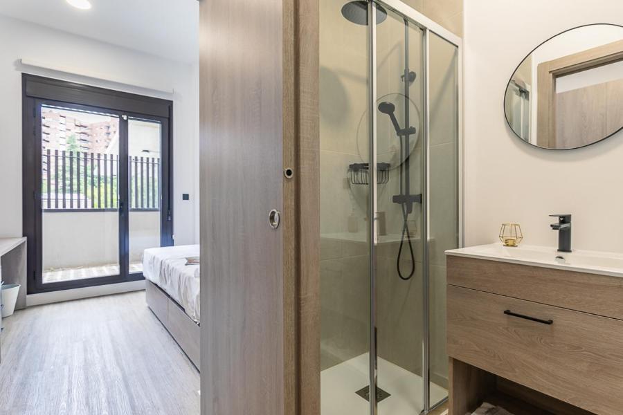 Micampus Madrid Sinesio Delgado Student Residence Екстериор снимка