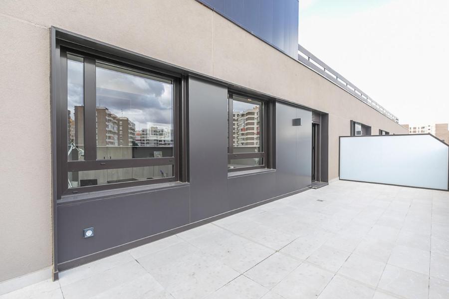 Micampus Madrid Sinesio Delgado Student Residence Екстериор снимка