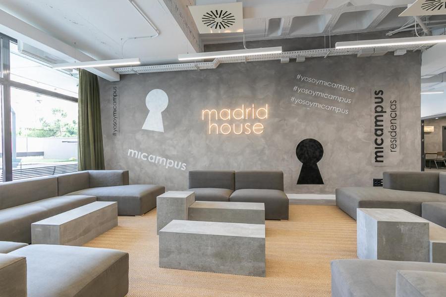 Micampus Madrid Sinesio Delgado Student Residence Екстериор снимка