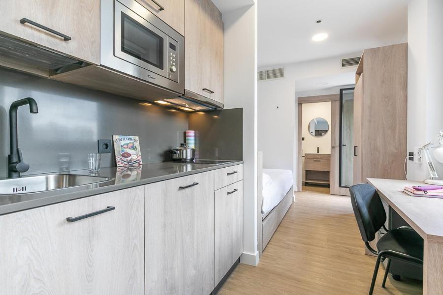 Micampus Madrid Sinesio Delgado Student Residence Екстериор снимка