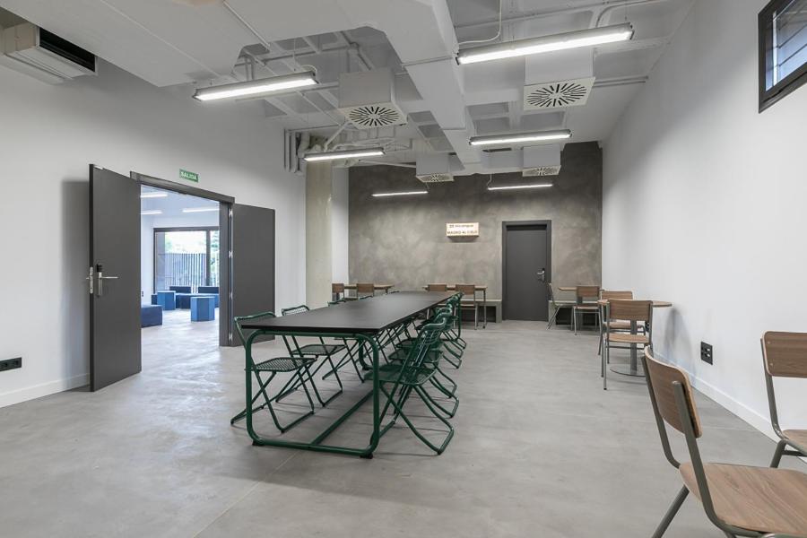 Micampus Madrid Sinesio Delgado Student Residence Екстериор снимка